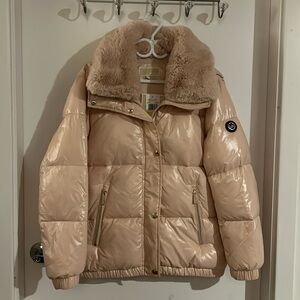 NWT Michael Kors patent leather puffer in light pink